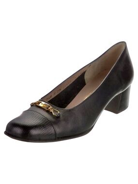 Vintage SALVATORE FERRAGAMO Square Toe Black Leather Heels‎
